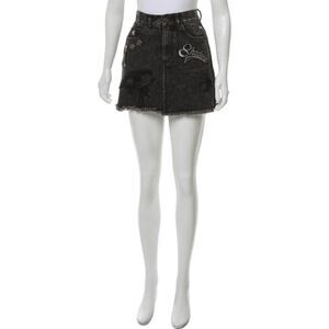 Marc Jacobs Embroidered Denim Skirt Size: XS